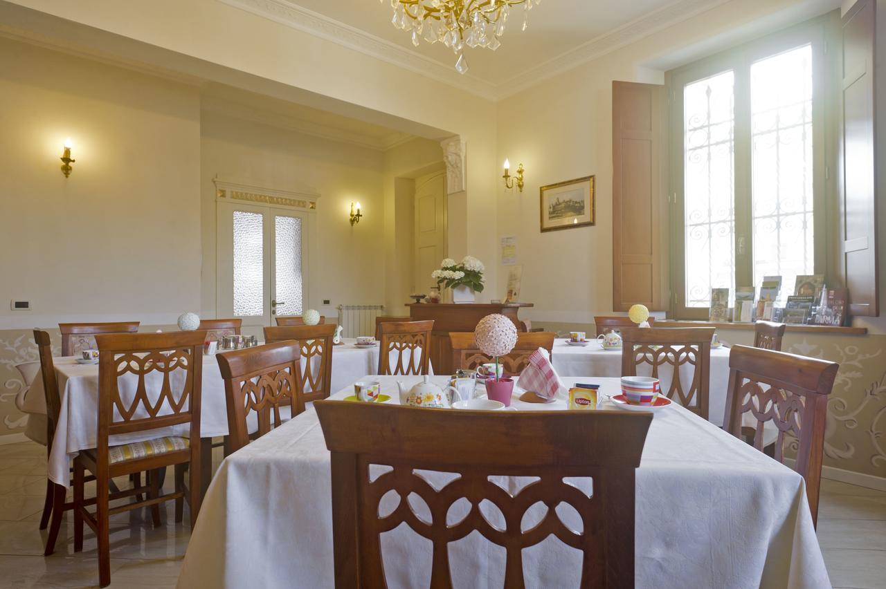 CastellʼArquato Villa Dircea מראה חיצוני תמונה