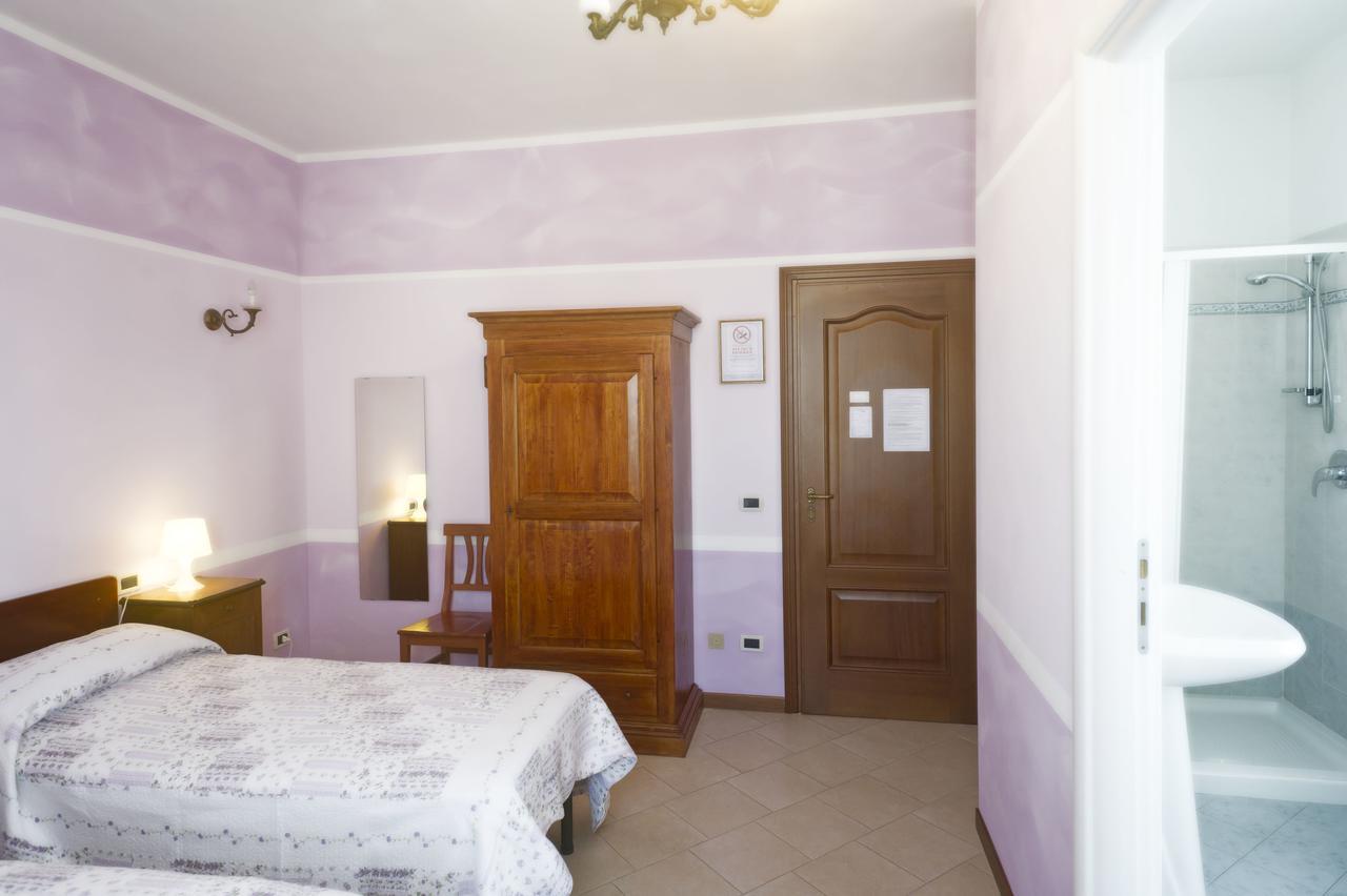 CastellʼArquato Villa Dircea מראה חיצוני תמונה